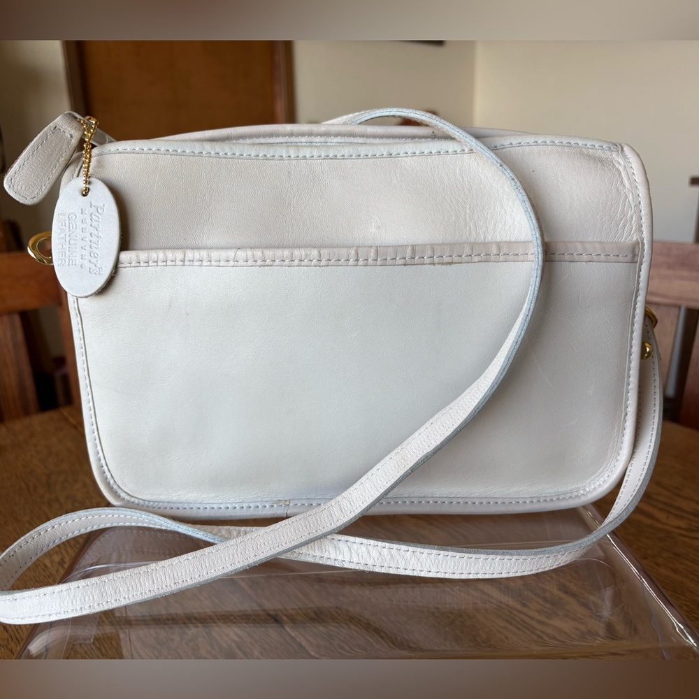 Ivory Leather Mervyns Partners Zip Shoulder Leather Or Clutch Bag. (Coach Look!)